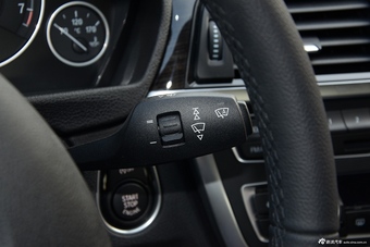 2016款宝马3系GT 328i 2.0T自动设计套装型