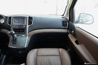 2016款CM7 2.0T自动尊享型