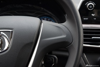 2016款宝骏630 1.5L手动标准型