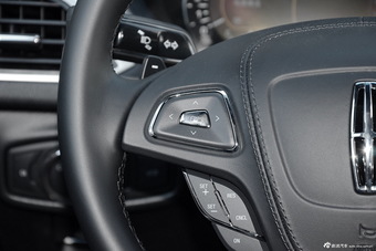 2017款林肯MKZ 2.0T自动尊雅版