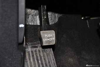 2015款索兰托L 2.4L GDI汽油四驱精英版