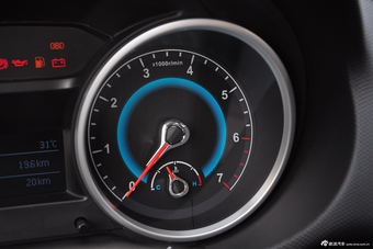 2014款陆风X5 2.0T自动创领版