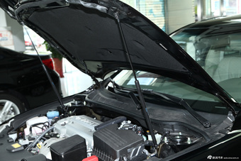 2013款凯美瑞200G 2.0L自动经典豪华版