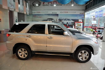 2012款奥轩G5 2.4L手动精英版两驱