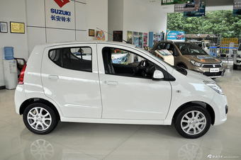 2013款奥拓1.0L手动豪华型