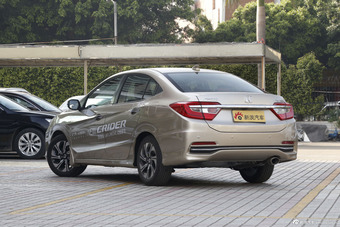 2016款凌派1.8L自动领先版