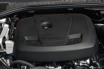 2016款沃尔沃S60L 2.0T自动 T5智驭版
