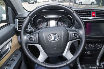 2014款风骏6 2.0T手动两驱领航型4D20B