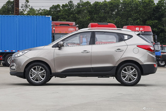 2015款北京现代ix35 2.0L 自动两驱智能版 国V