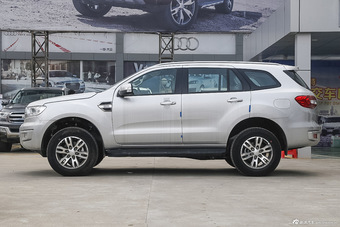 2016款撼路者2.0T自动四驱豪华版汽油