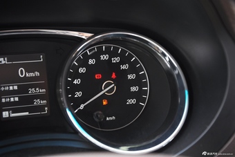 2015款五菱宏光S1 1.5L豪华型