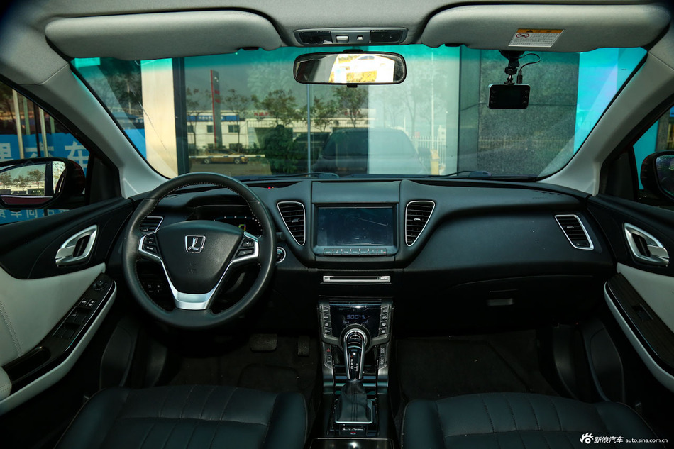 2015款纳5 1.8T自动智慧型