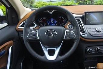 2015款DX7 1.5T自动豪华型