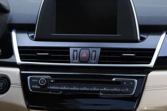 2015款宝马2系Active Tourer 218i 运动设计套装
