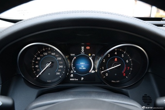 2016款捷豹XF 3.0T自动两驱风华版