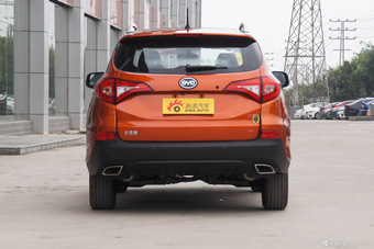 2016款比亚迪宋1.5TI手动尊贵型