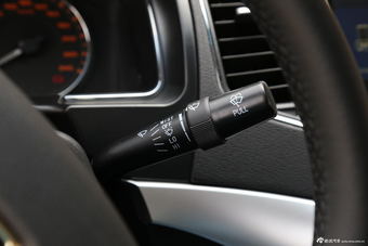 2016款吉利远景1.5L自动幸福版