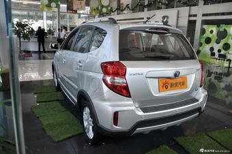 2014款长安CX20 1.4L手动天窗导航版