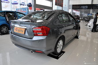 2014款锋范风尚1.5L自动精英版