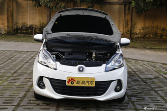 2015款奔奔1.4L手动尊贵型国5