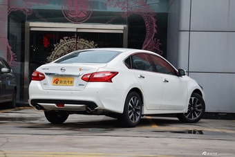 2016款天籁2.5L自动 XL-UpperNAVI Tech智尊版