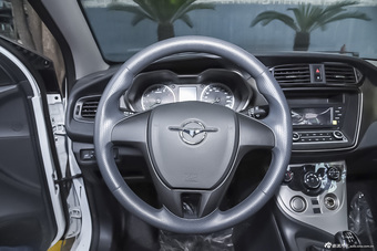 2016款海马M3 1.5L手动舒适型