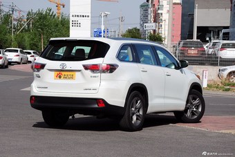 2015款汉兰达2.0T自动四驱至尊版7座