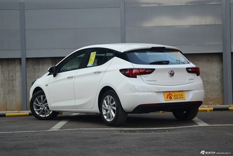 2016款威朗轿跑1.5L自动进取型15S