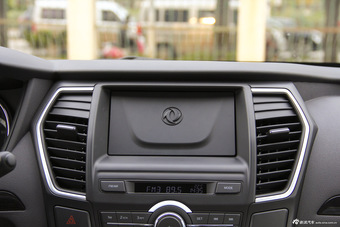 2016款东风风神A60 1.6L自动豪华型