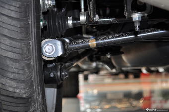 2013款威飒2.7L四驱豪华版