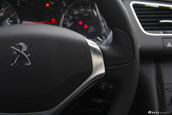 2015款东风标致3008 2.0L自动潮流版