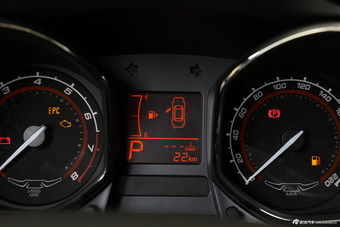 2015款艾瑞泽3 1.5L自动够劲版