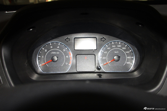 2014款五菱荣光1.2LS标准型