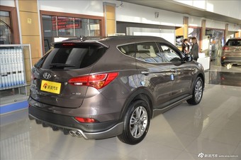 2013款进口现代全新胜达舒适导航版