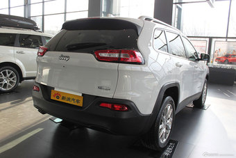 2014款自由光2.4L自动精锐版