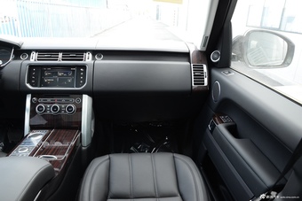 2016款揽胜3.0L V6 SC VOGUE加长版