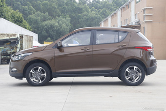 2015款骏派D60 1.8L自动舒适型