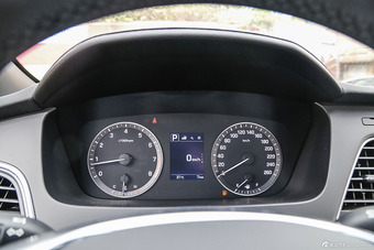 2015款索纳塔九 1.6T自动 GLS智能型