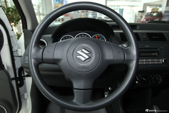 2013款雨燕1.5L自动运动型