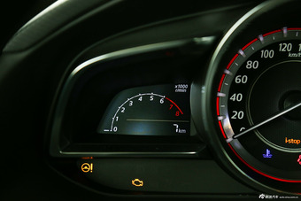 2016款马自达3昂克赛拉1.5L手动两厢舒适型