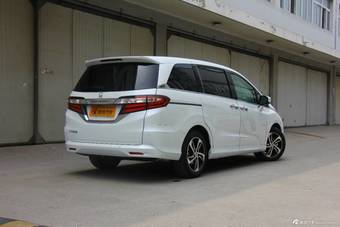 2015款奥德赛2.4L自动至尊版到店实拍