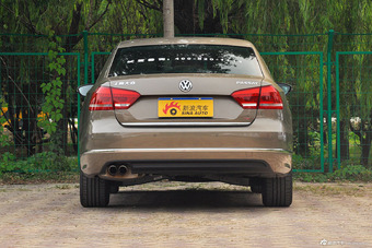 2014款帕萨特2.0T DSG至尊版