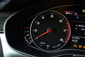 2016款奥迪A6L 1.8T自动TFSI舒适型