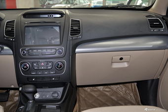 2013款索兰托2.4L自动汽油豪华版7座