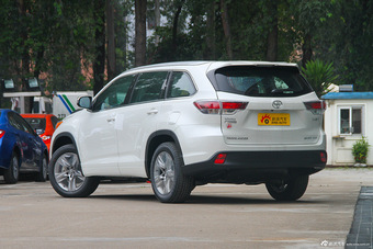 2015款汉兰达2.0T自动四驱豪华导航版7座