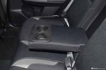 2016款斯巴鲁XV 2.0L自动舒适导航版