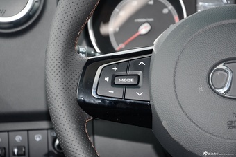 2016款北京BJ40L 2.3T自动四驱尊享版