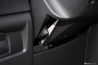 2015款DS 5LS 1.6T自动风尚版THP160