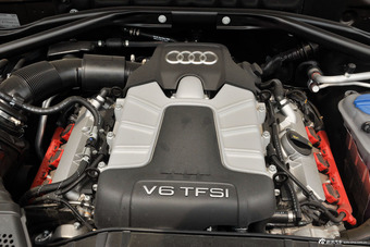 2014款奥迪Q5 45TFSI quattro运动型