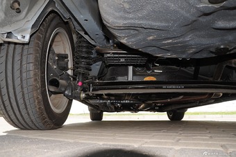 2015款吉利远景1.3T手动尊贵型